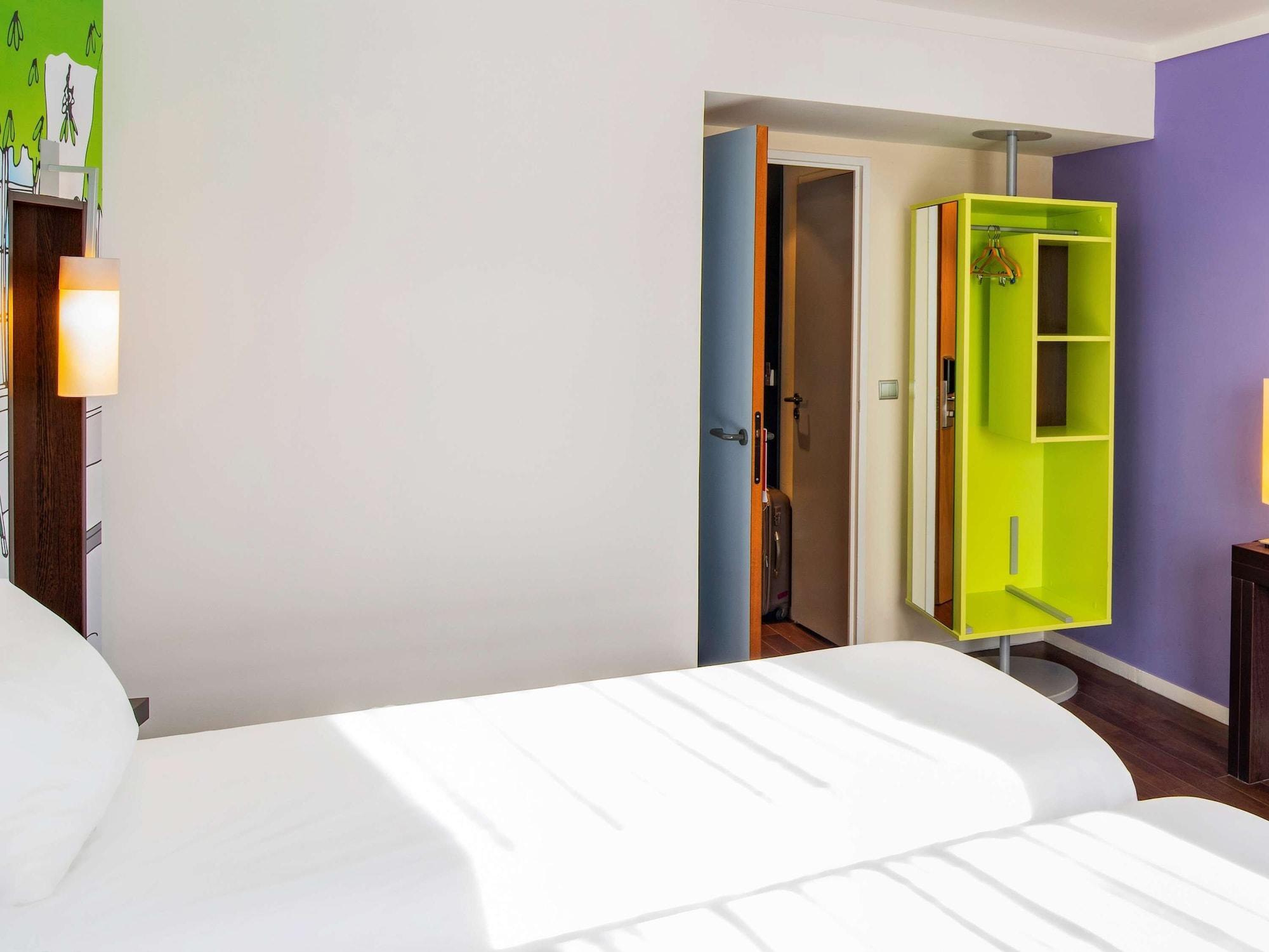 Ibis Styles Evry Courcouronnes Hotel And Events المظهر الخارجي الصورة