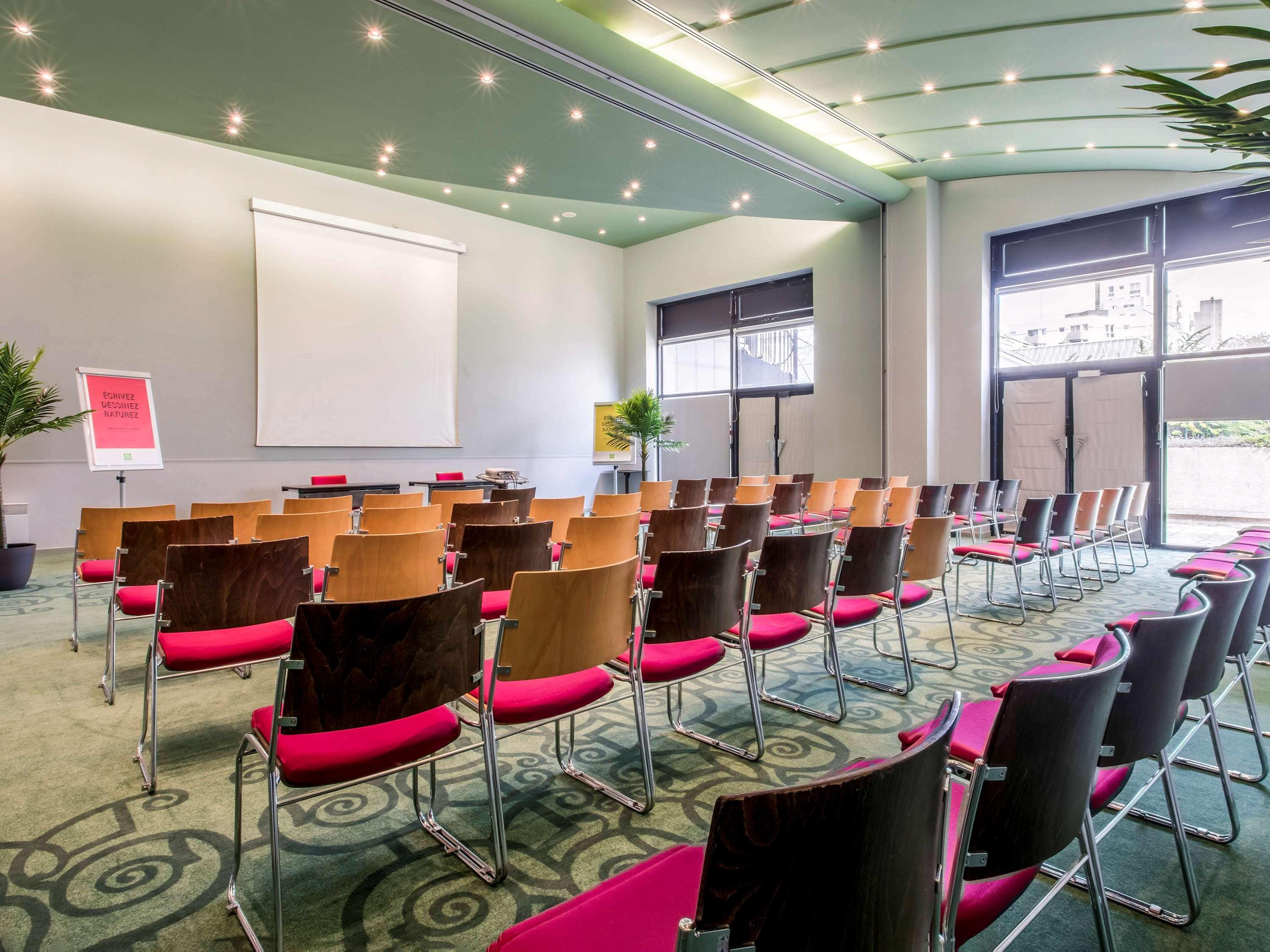 Ibis Styles Evry Courcouronnes Hotel And Events المظهر الخارجي الصورة